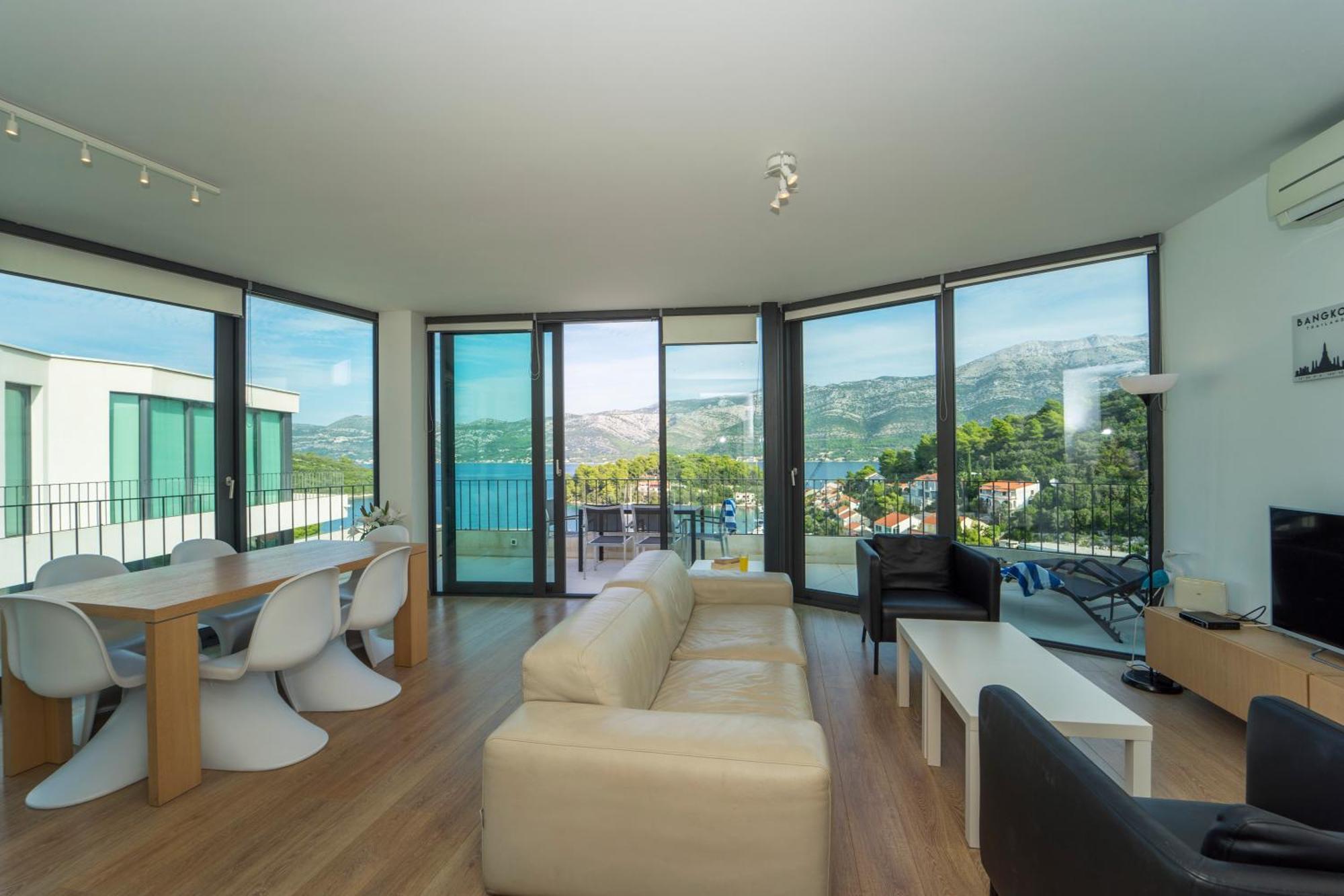 White Cloud Apartment *